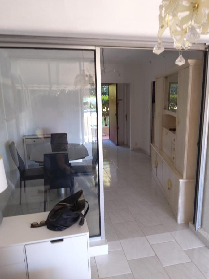Grand T2 Vue Mer Apartment La Ciotat Bagian luar foto